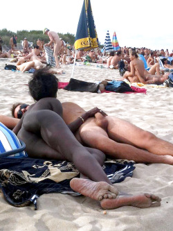 homoixtab:  Every guy on the beach is jealous