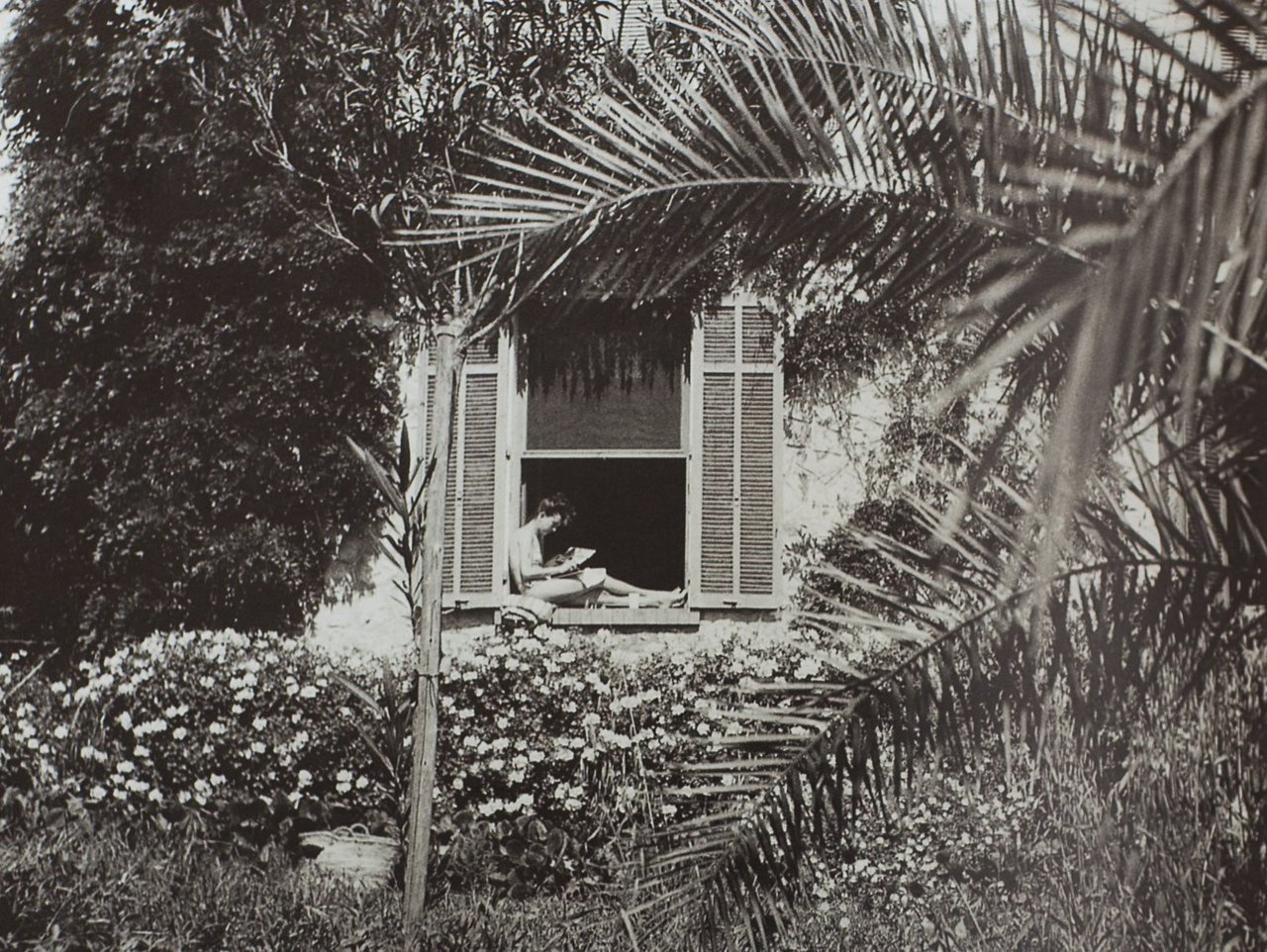 baywts3: Jacques-Henri Lartigue, Cap d'Antibes, 1943