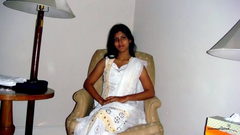 prythm:  Desi Bhabhi from Kolkata…
