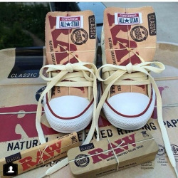 l3ts-get-fri3d:  thatsgoodweed:  Raw Wear  ok these are dope asf I want em