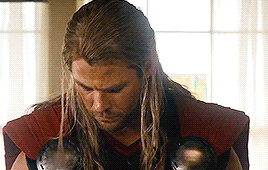 thegestianpoet:fallenvictory:Thor Odinson in Avengers: Age of Ultron (2015)can we talk about the v-n