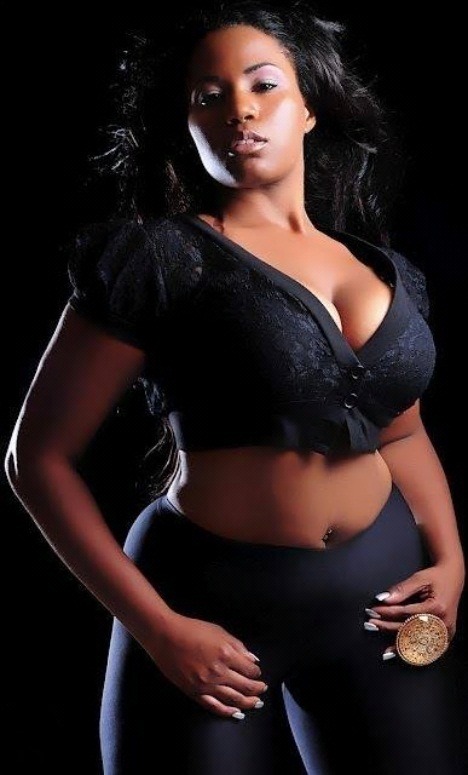womanography:  http://womanography.tumblr.com/archive