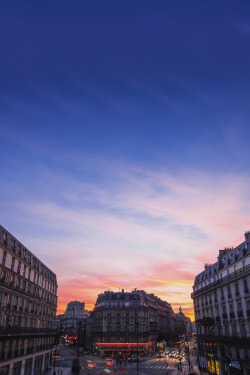 Paris Sunrise | © | AOI