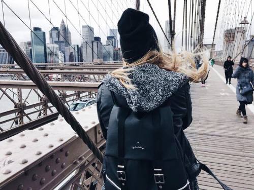 NYC #frachella #team #nyc #brooklynbridge #wanderlust #backpack #emelii