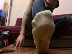 kiffeur-pervert:Mmm those smelly (once) white monsters live in adidas sneaks for