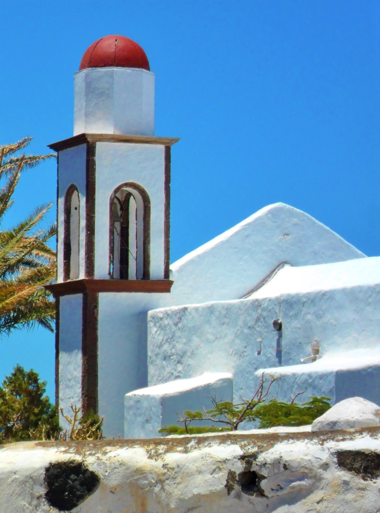 vwcampervan-aldridge:  Traditional Whitewashed Chapel, Puerto de las Nieves, Gran