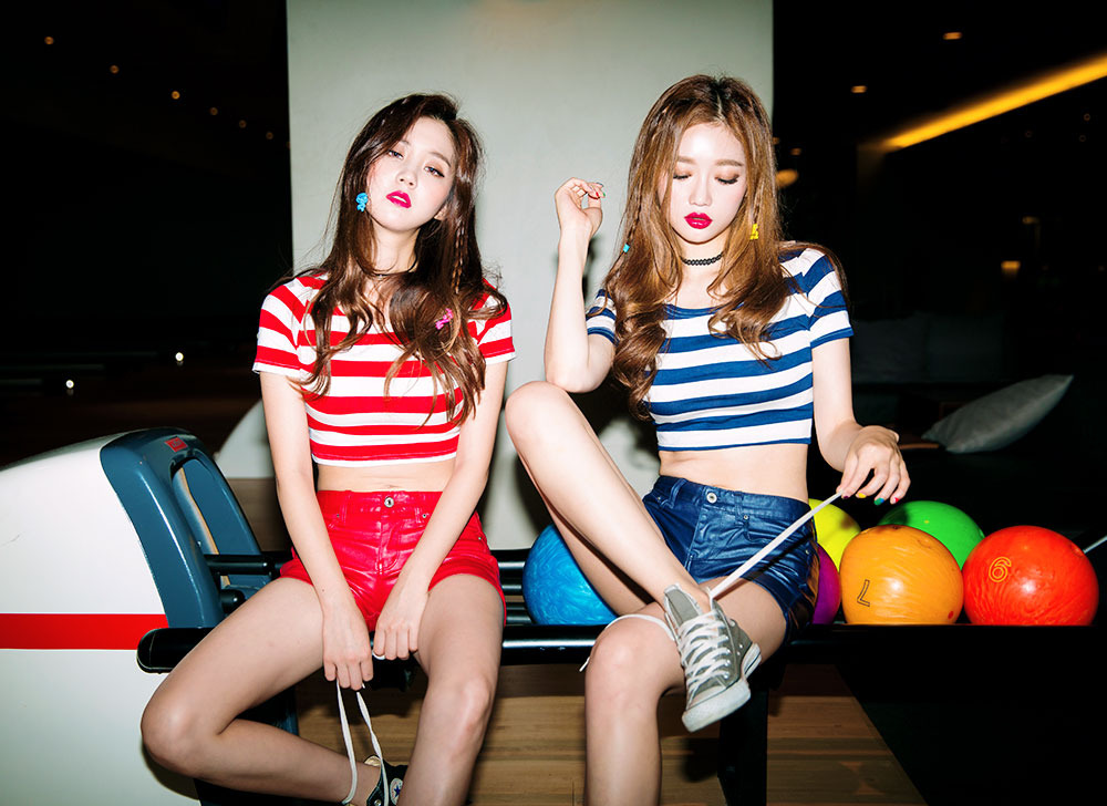Lee Chae Eun &amp; Sung Kyung.  My New YouTube channel for Korean Models. Please