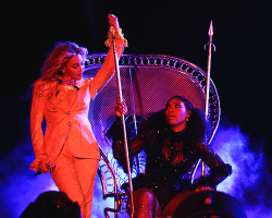 Mcavoys:     Beyoncé And Serena Williams Perform On Stage During Closing Night Of