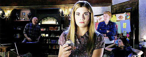 elisebaunam:Guess the library is pleased. So, victory! Despite Carm’s little “case of the vapours” w