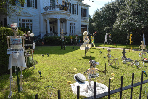 On the corner of St. Charles Avenue and State Street in Uptown, New Orleans, there is a stately mans