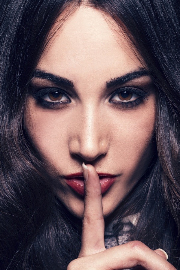 hazeleyes2012:  Shhhhh… don’t tell 