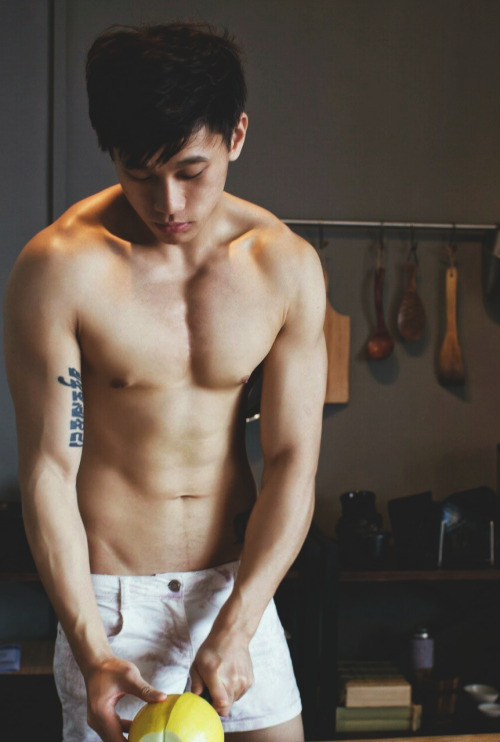 alrightmrpark:  Men’s Kitchen