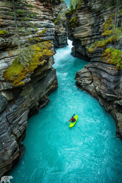 wowtastic-nature:  💙 Athabasca Falls