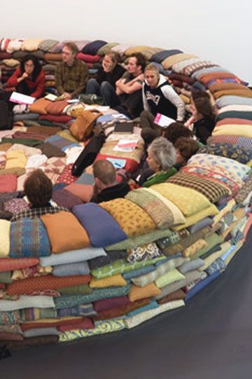 CONVERSATION PITS / COMMUNITY NESTS