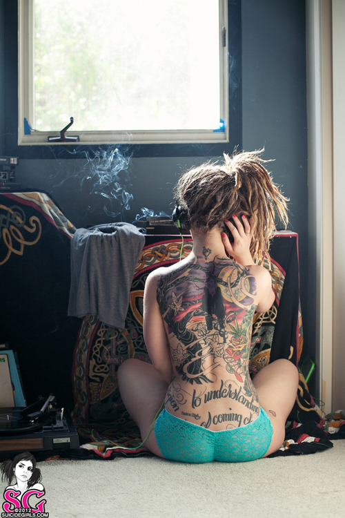 znix:  http://znix.tumblr.com 
