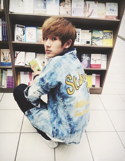 b1a4blanket-owner:  OMG! minwoo ! so cute !!!!! I wanna kidnap u .. hehe