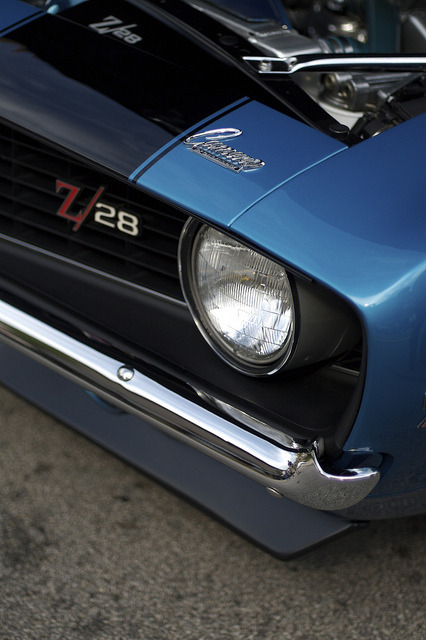 never-mind-the-dj:  automotivated:  camaro by vivek jena on Flickr. http://ift.tt/1PRbOef
