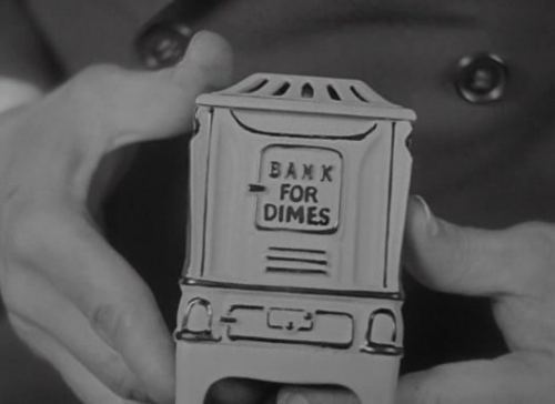 365filmsbyauroranocte:  The Cameraman (Edward Sedgwick & Buster Keaton, 1928)