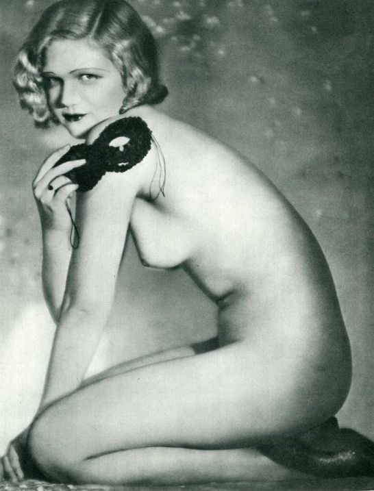 fragrantblossoms:  Studio Manasse, c1930.