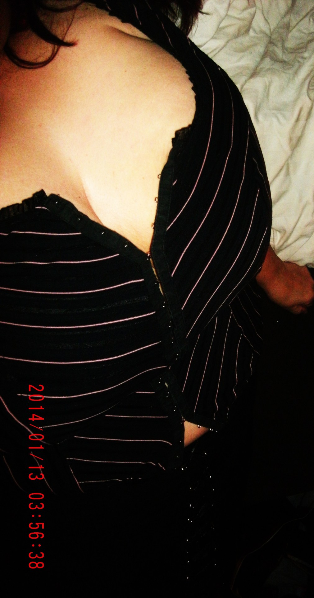 mylonelybreasts:  ~just a tease// one of my favourates 