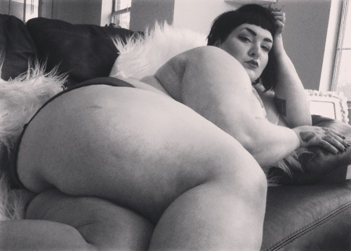 spookyfatbabepower: Big &amp; luxe &amp; soft all over; smart &amp; brave &amp; so n