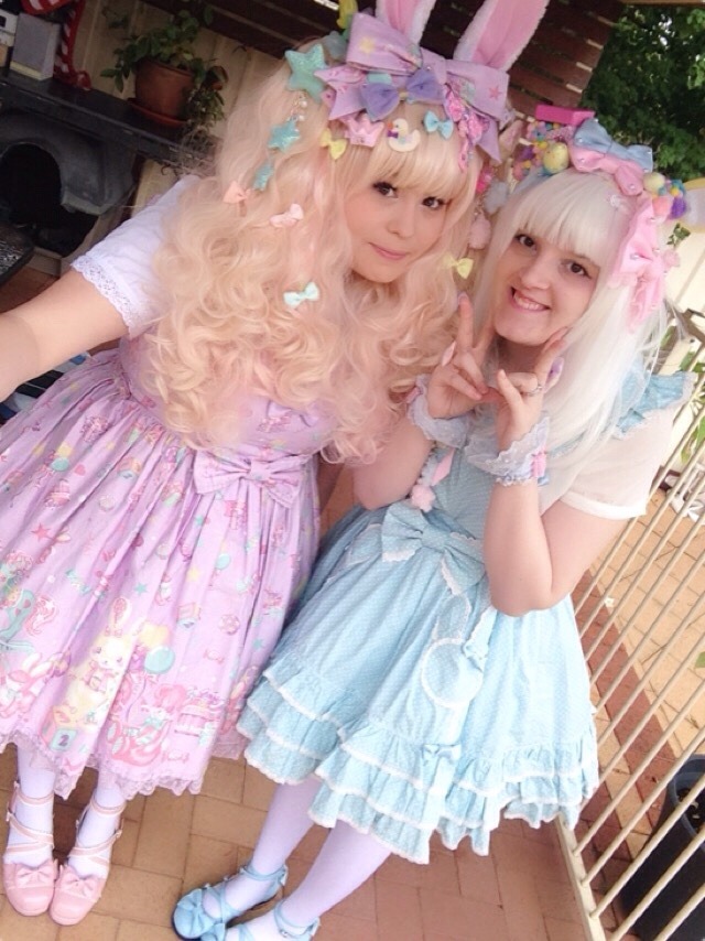 radsham:  Cute Lolita Besties at Easter! ✨🐰✨ @riddlemall 