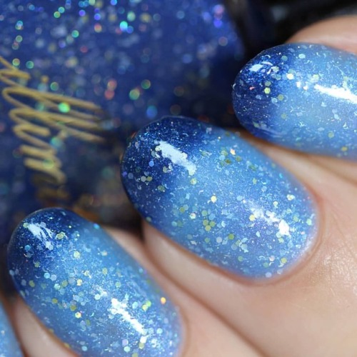 @illimitebeauty Starry Night (thermal) from the Van Gogh collection, available right now at @livelov