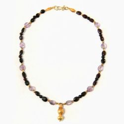 archaicwonder:  Roman Amethyst, Garnet and Gold Necklace, 2nd-4th Century ADFrom the Levant, with a gold amphora pendant, restrung with modern gold spacer beads and clasp.