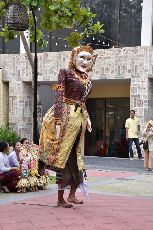 Balinese RamayanaAcross South East Asia, the Epic tale of the Ramayana inspires traditional dance pe
