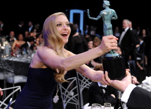 suicideblonde:  Is this Amanda Seyfried pretending to win a SAG tonight?  Because