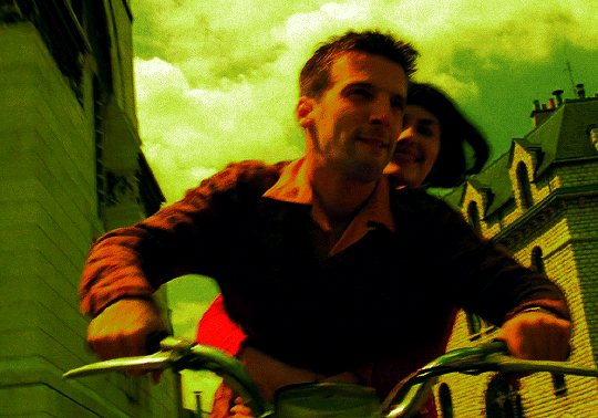 twilightly: These are hard times for dreamers. Le Fabuleux destin d’Amélie Poulain (2001)