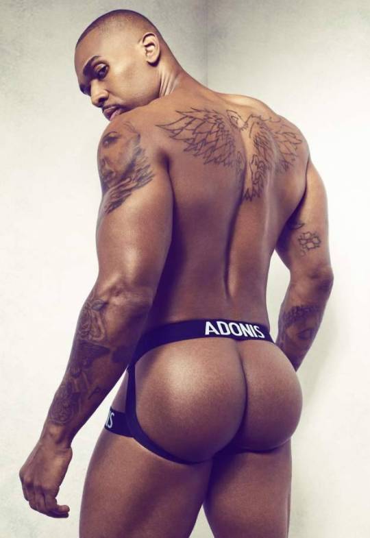 classicman30:  bougiehippie:     🍑👅🍑👅🍆💦💦