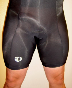 gaysportsgear:  Fucking hot!
