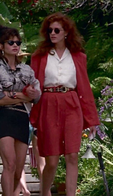 costumeloverz71: Vivian Ward (Julia Roberts) Orange blazer & shorts.. Pretty Woman (1990).. Cost
