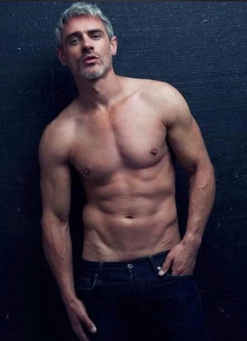 laydee4tradiez: HELLO DADDY