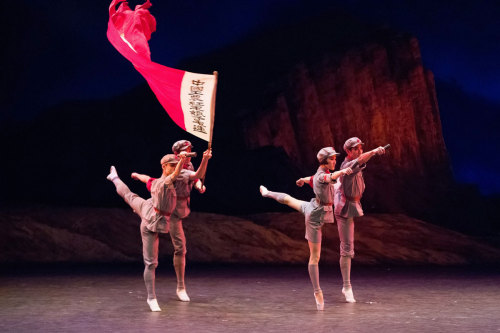 frissonne:muskming:The Red Detachment of Women / 红色娘子军 Chinese revolutionary ballet which premiered 