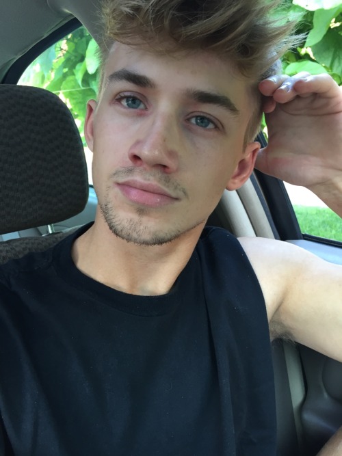 futtbucking:  TGIF