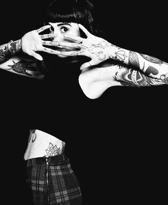 fyhannahsnowdon:  © 