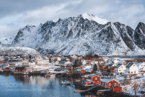 Morning,Reine by vcg-qiuhuo923