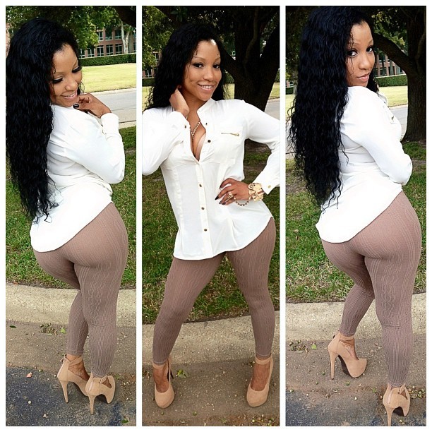 bighrd2:  swishaking:   instagram.com  nice dimples and nice ass.