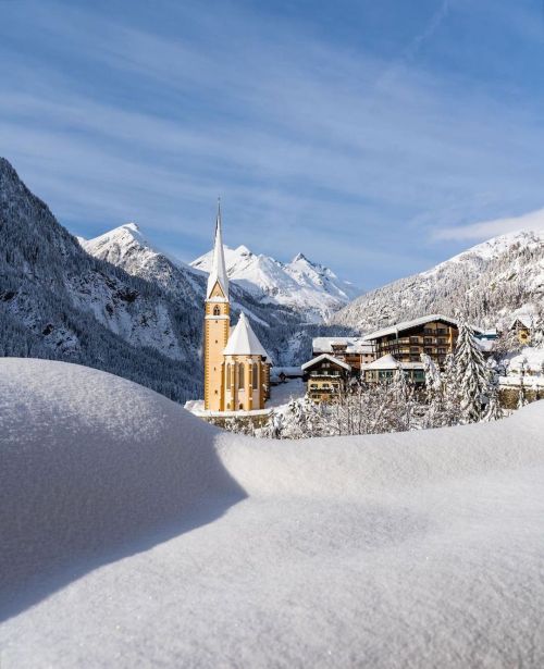 Heiligenblut am Großglockner © @ski.grossglockner.heiligenblut #weloveaustria #snow #moun