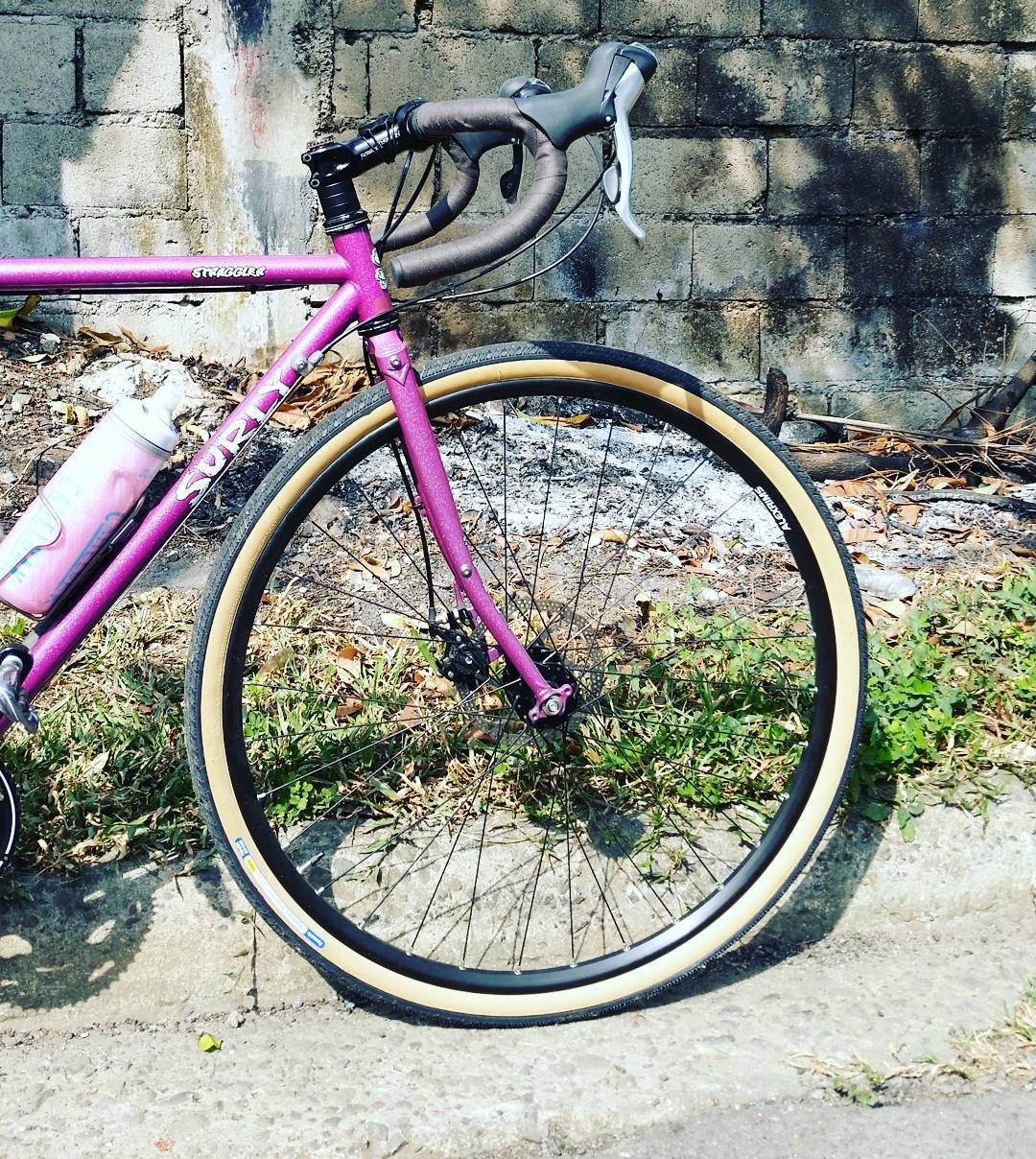 surly straggler pink