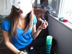 bakedandblown:  erotic-maryjane:  &ldquo;yes….that first hit after a long day - delish!&rdquo;  pipe princess mmmmm