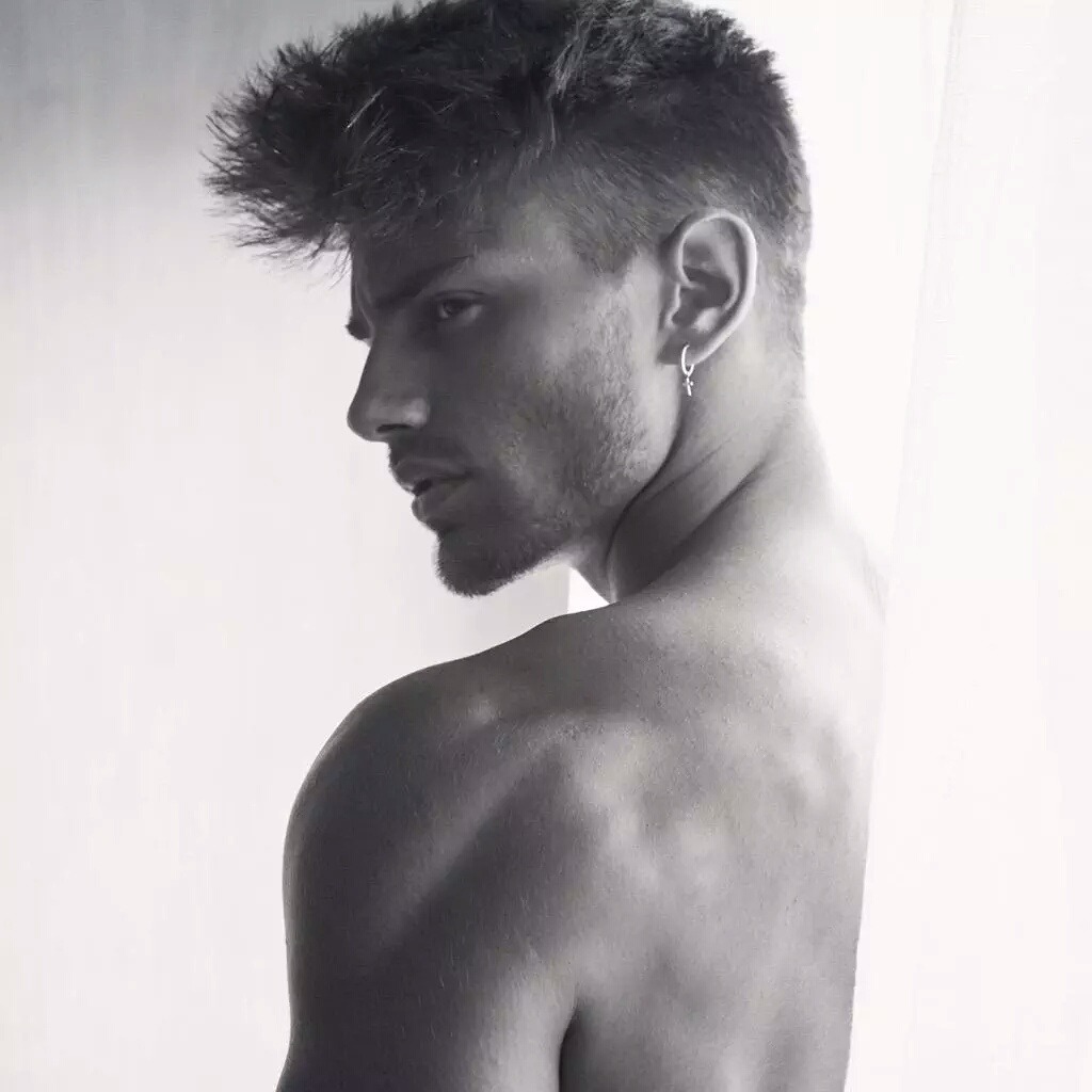 vicindallas:  Sergio Carvajal