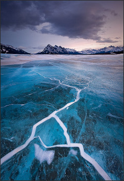 brutalgeneration:  Abraham Lake Ice by Chip Phillips on Flickr.