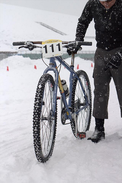 bikebiztokyo:  Swift in snow race on Flickr.