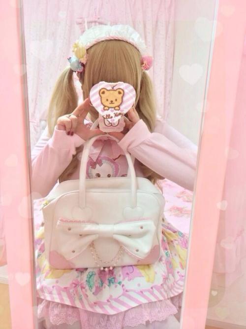 petit-cottage:Toy Fantasy by ririkalbunny
