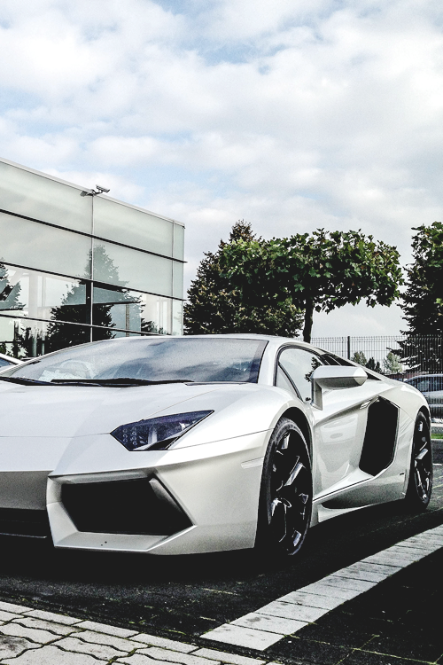 sextion80:  click here for an urban/luxury blog.