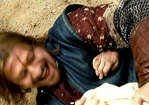 andthwip:Displays of physical affection in The Lord of the Rings (2001—2003) 
