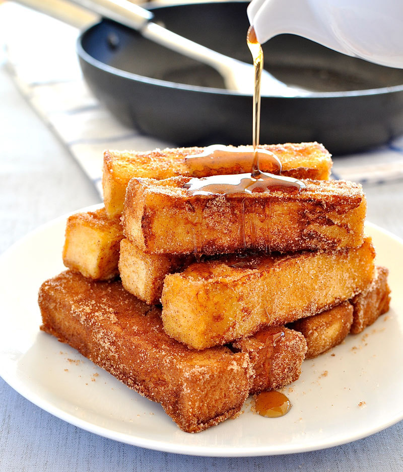 lets-just-eat:  Cinnamon French Toast Sticks 